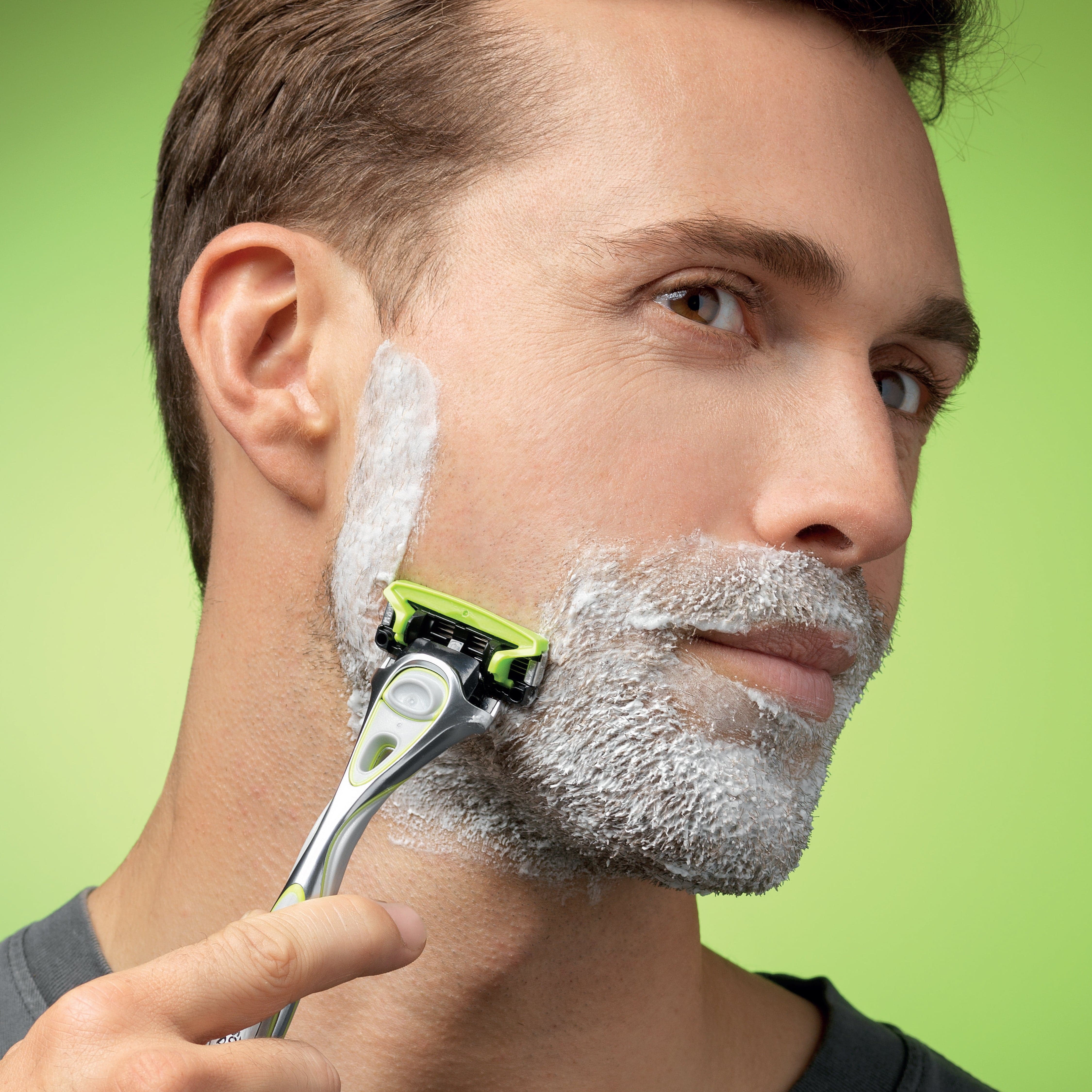 Hydro 5 Sensitive Men’s Razor & Blade Pack - Image 5